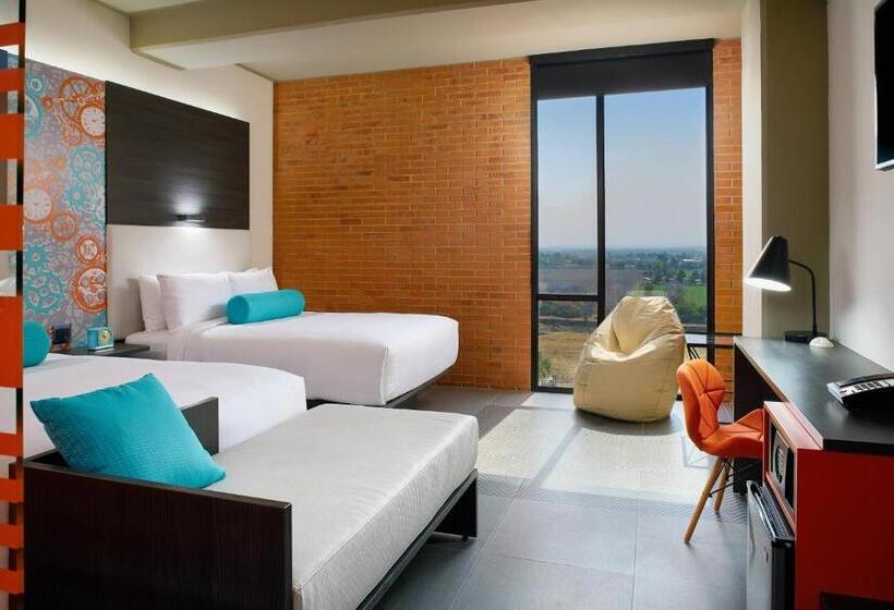 标准间, Aloft Celaya