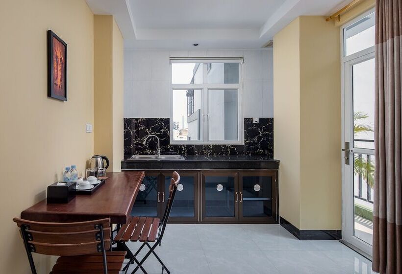 חדר סטנדרט יחיד, Botum Palace