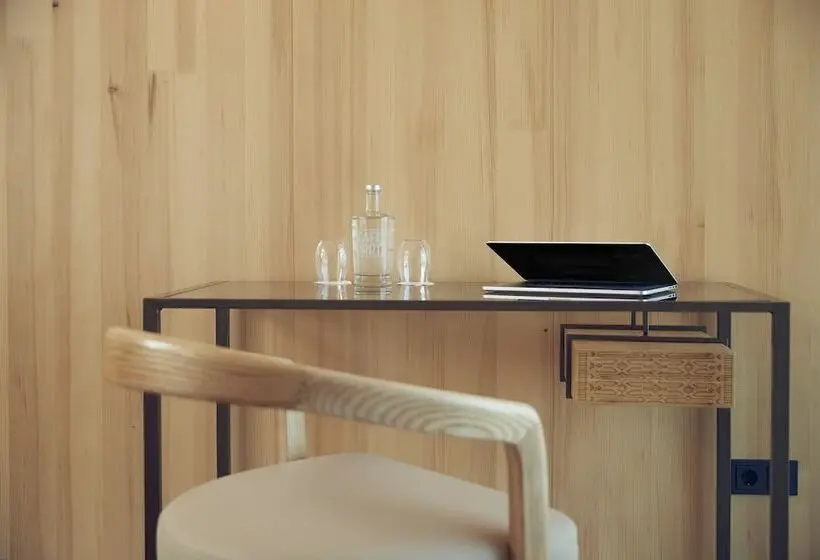 Superior Room, Jakarta Amsterdam