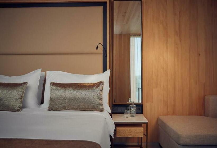 Superior Room with Balcony, Jakarta Amsterdam