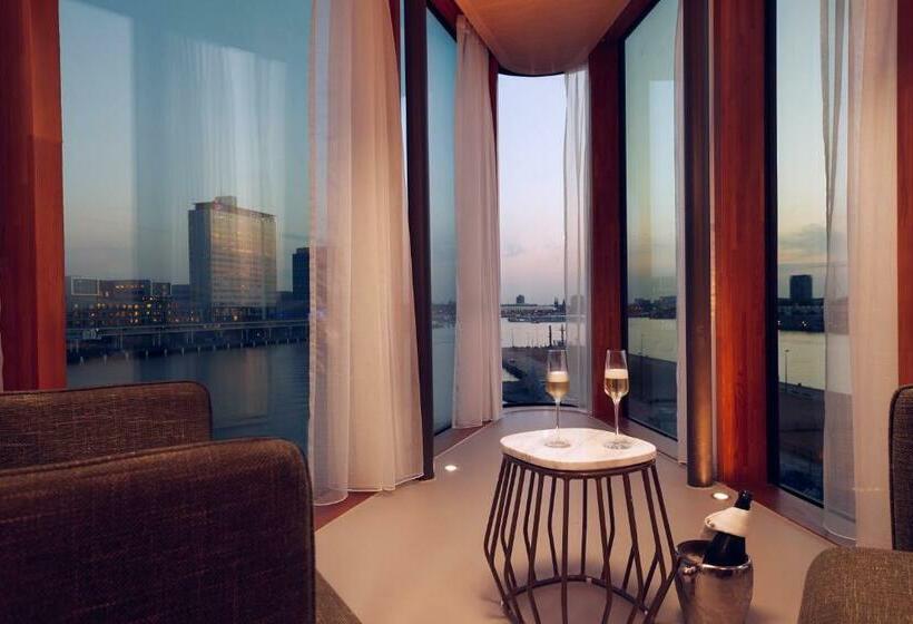 جناح, Jakarta Amsterdam