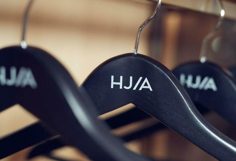 Suite, Jakarta Amsterdam