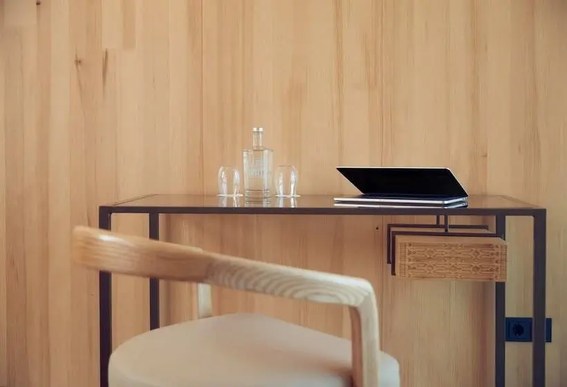 Superior Room, Jakarta Amsterdam