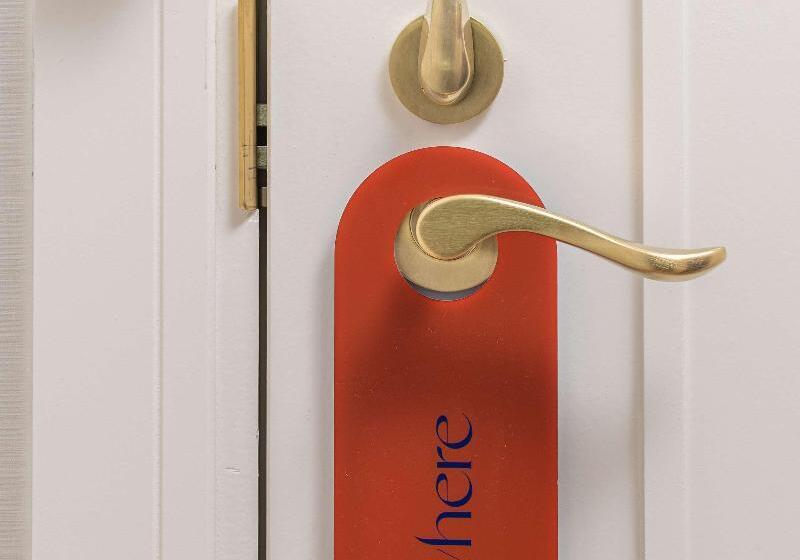 جناح, Jakarta Amsterdam