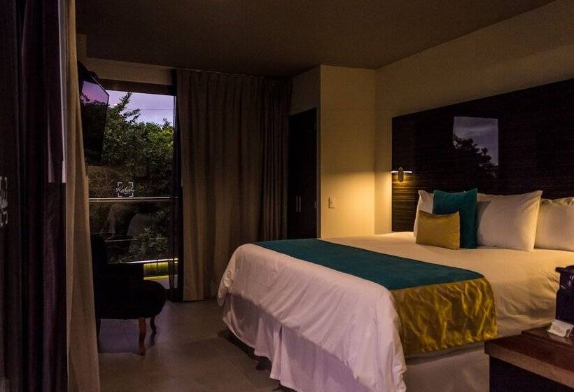 חדר דחוקס עם מיטת קינג, Kabah Boutique