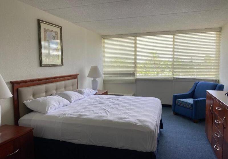Superior Single Room, Primero