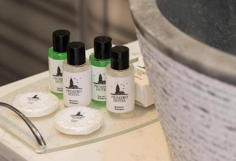 Superior Single Room, Primero