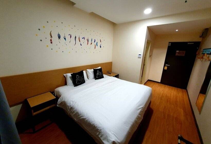 חדר דלוקס, Qlio