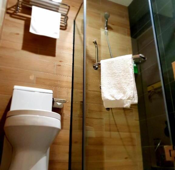 חדר סטנדרט יחיד, Qlio