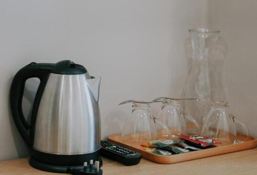 חדר משפחתי, Qlio