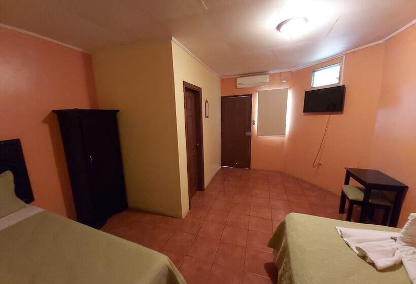 اتاق استاندارد, Mados Hotel Aterrizaje