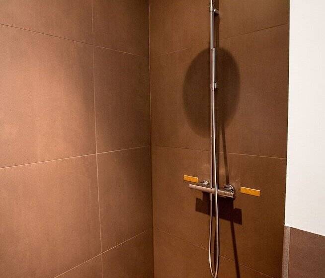 اتاق لوکس, Het Kabinet