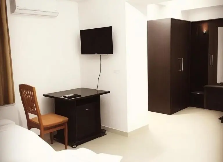 اتاق استاندارد سه نفره, Vila Ama Kruje