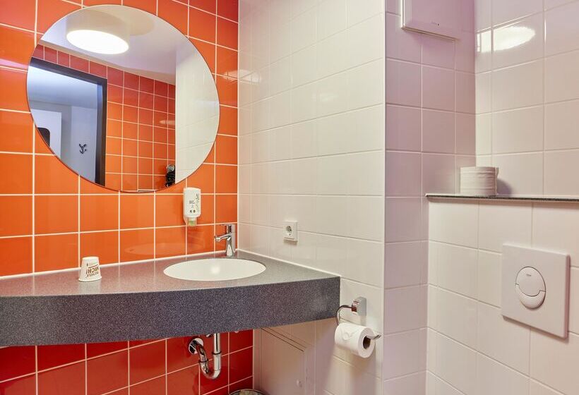 اتاق استاندارد, B&b Hotel Trier