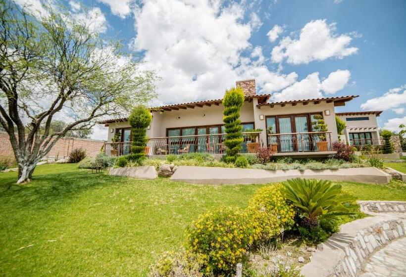 ویلا دلوکس 2 خوابه, Casa Legado Spa & Resort