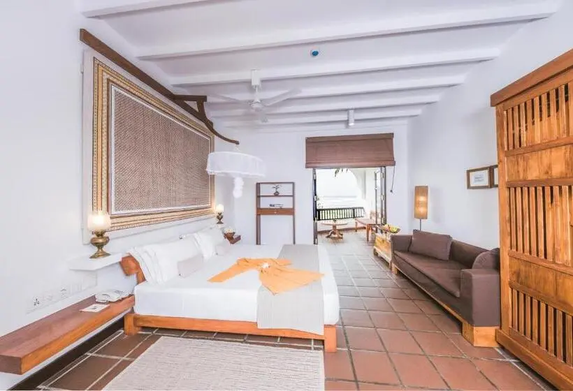 デラックスルーム, Heritance Ayurveda   All Meals And Treatments