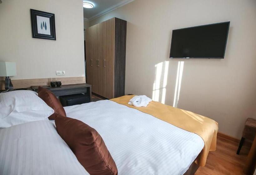 Quarto Estandar Individual, Infinity Plaza