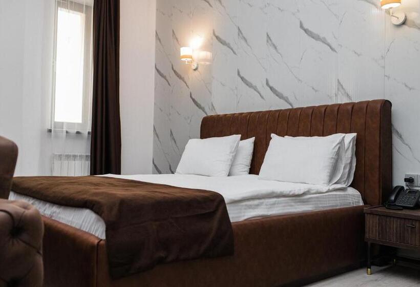 Suíte, Infinity Plaza