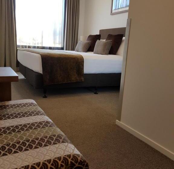 带大床的标准间, Wyndham Garden Remarkables Park Queenstown