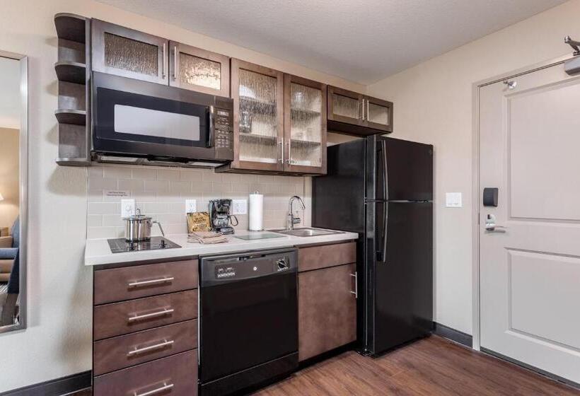 Люкс Повышенной Комфортности, Candlewood Suites Eau Claire I 94, An Ihg