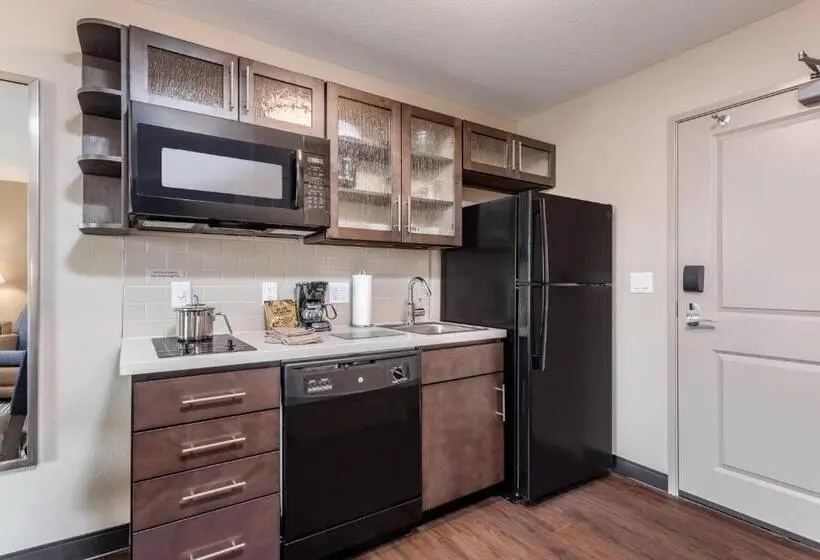 身障者適用スイートルーム, Candlewood Suites Eau Claire I 94, An Ihg
