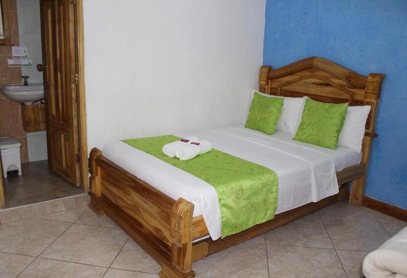 Chambre Standard, Las Guacamayas Guatapé