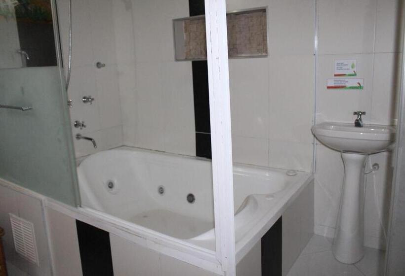 חדר דלוקס, Las Guacamayas Guatapé