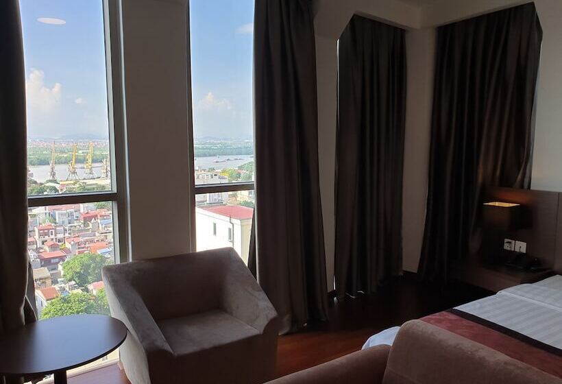 اتاق لوکس, Legend