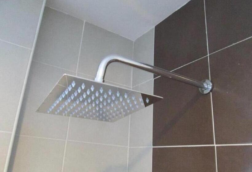 غرفة قياسية سرير كينج, Oscar Suites