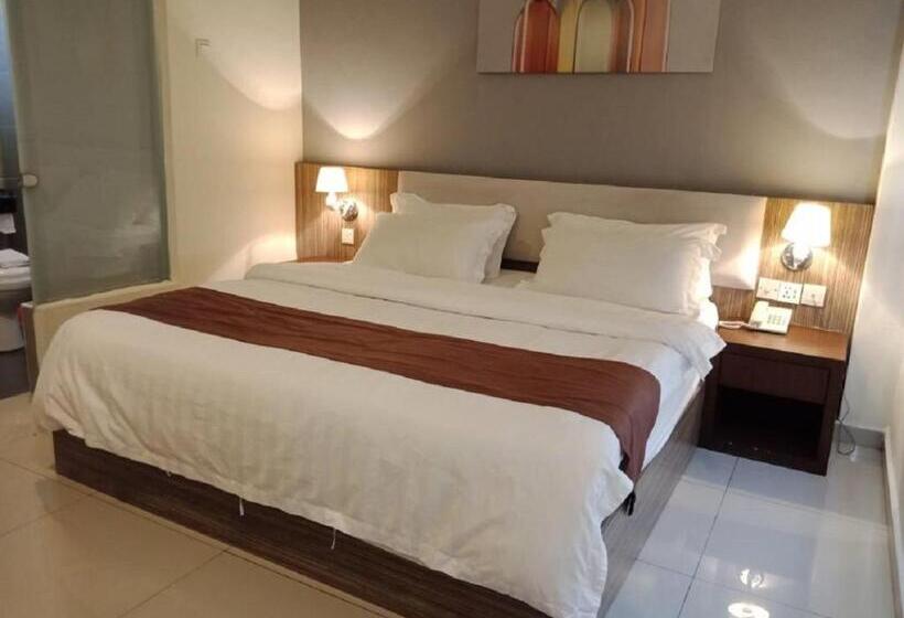 غرفة قياسية سرير كينج, Oscar Suites