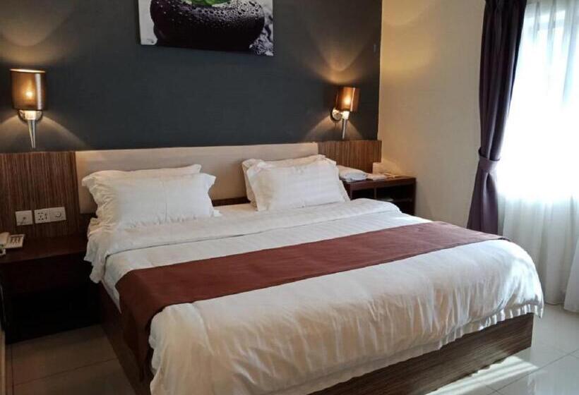 اتاق استاندارد با تخت بزرگ, Oscar Suites