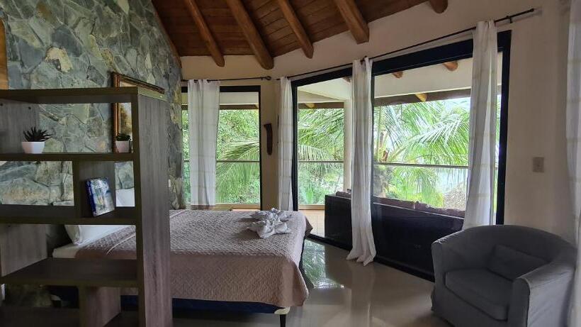 סוויטת ג'וניור דלוקס, Vista Coiba Villas & Restaurant