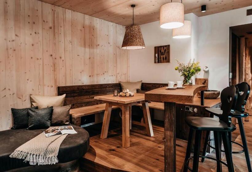 سوییت, Werdenfelserei