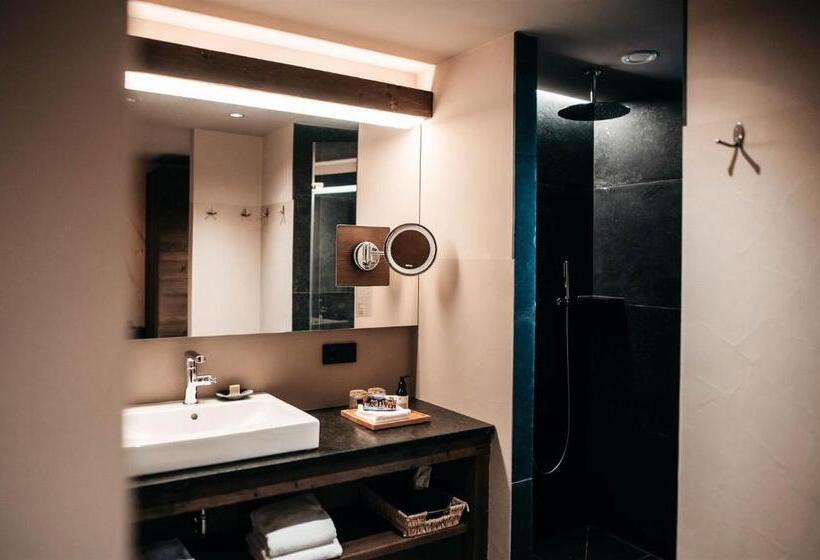 اتاق استاندارد با تراس, Werdenfelserei