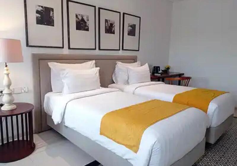 디럭스 룸, Kyriad M Hotel Sorong