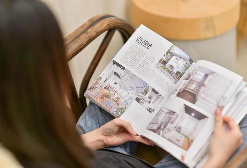 חדר דחוקס עם מיטת קינג, Silsopa Hostel