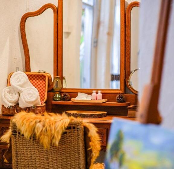 Family Suite, Silsopa Hostel