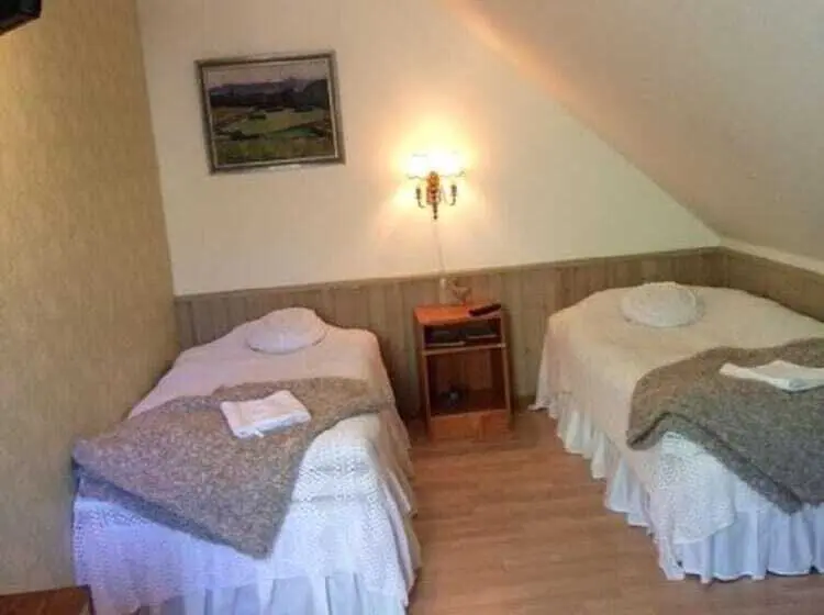 スタンダードルーム, Skummeslöv B & B