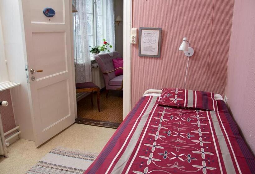 اتاق اکونومی, örtagården