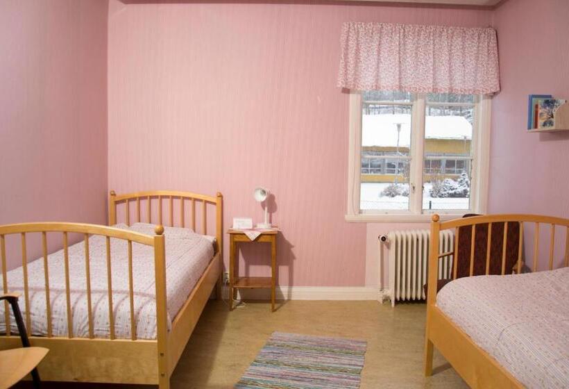 اتاق اکونومی, örtagården