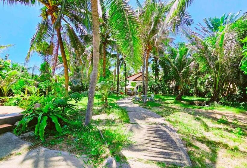 ویلای 3 خوابه, Casa Beach Resort