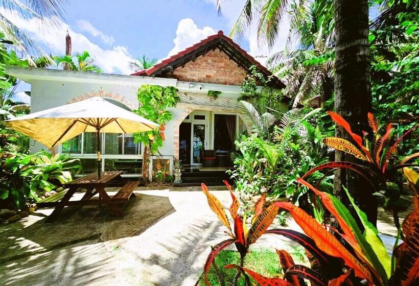 ویلای 3 خوابه, Casa Beach Resort