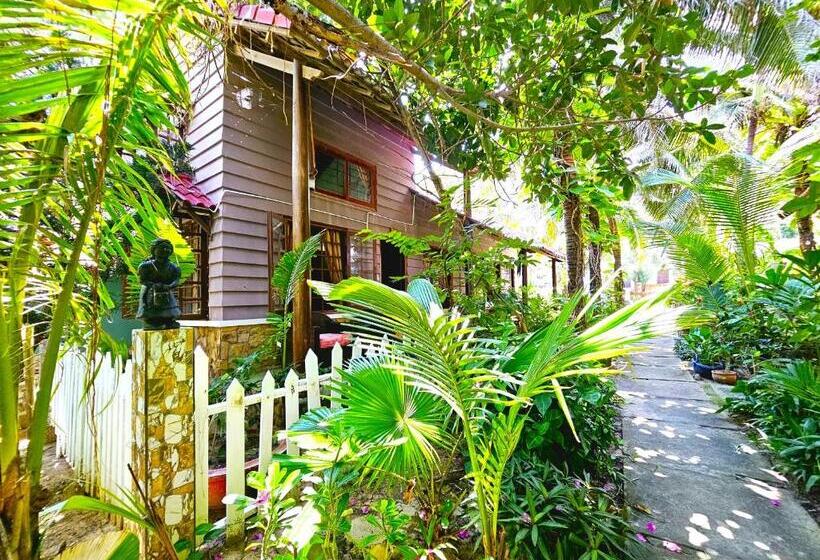 ویلای 2 خوابه, Casa Beach Resort