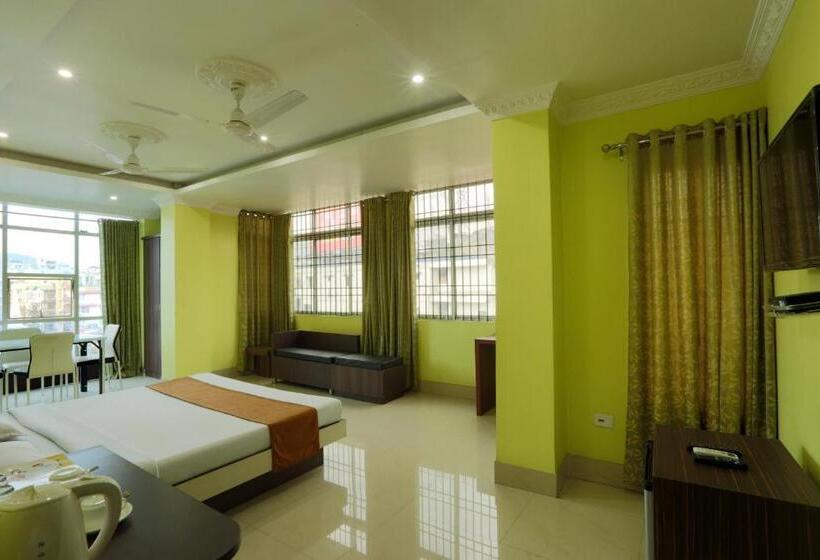 Chambre Executive, Grand Luit