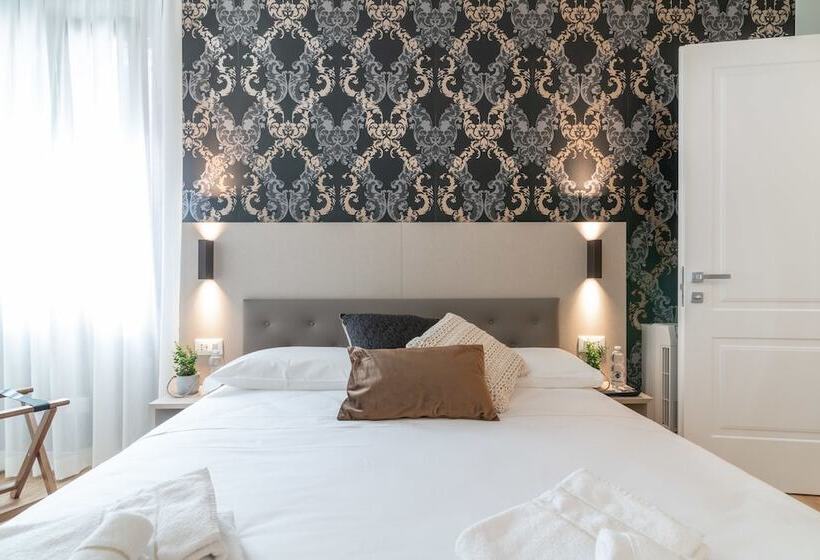 اتاق لوکس سه تخته, Grifoni Boutique