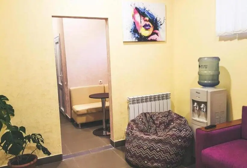 Economy Triple Room, Downtown B&b