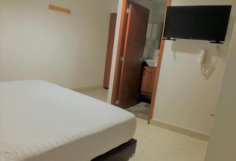 غرفة قياسية, Agatalh Pinares Alto Pereira