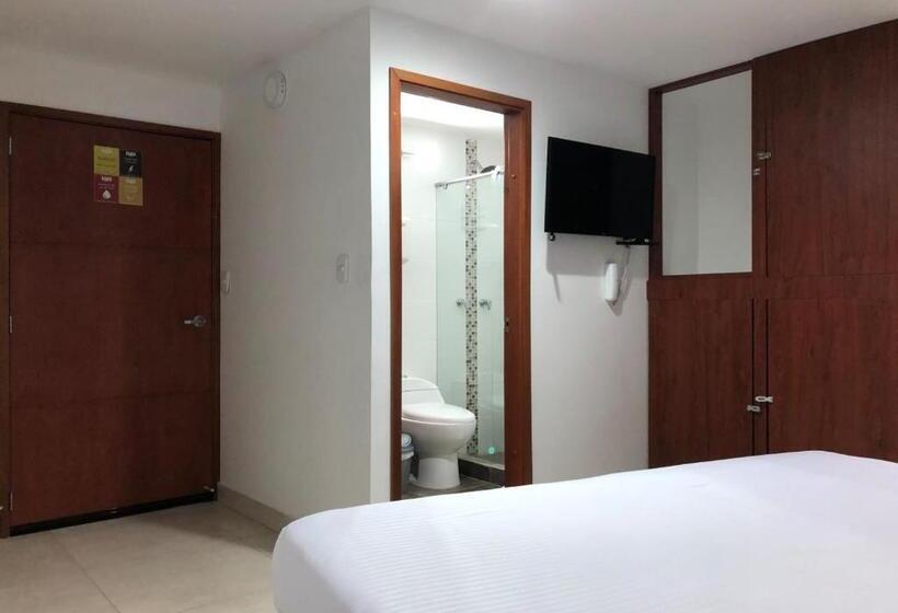 غرفة قياسية, Agatalh Pinares Alto Pereira