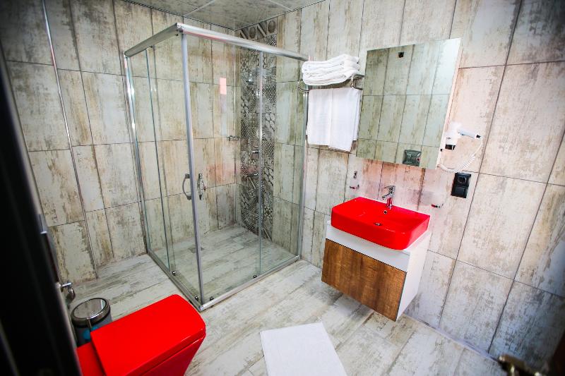 غرفة قياسية, Borapark