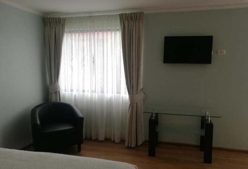 غرفة قياسية رباعية, Chagual